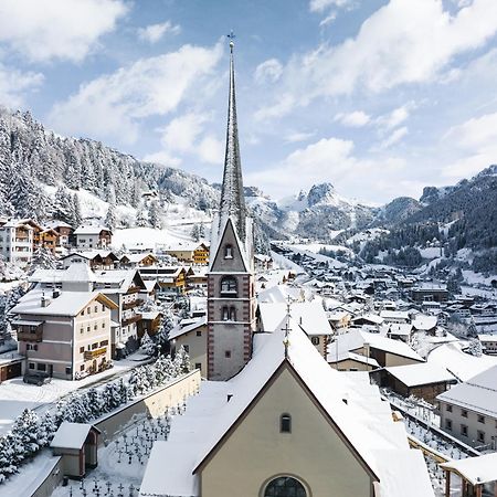 Charme Hotel Uridl Santa Cristina Val Gardena Ngoại thất bức ảnh
