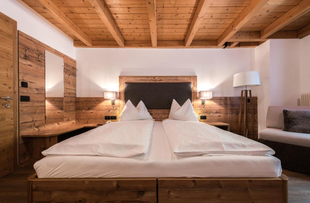 Charme Hotel Uridl Santa Cristina Val Gardena Ngoại thất bức ảnh