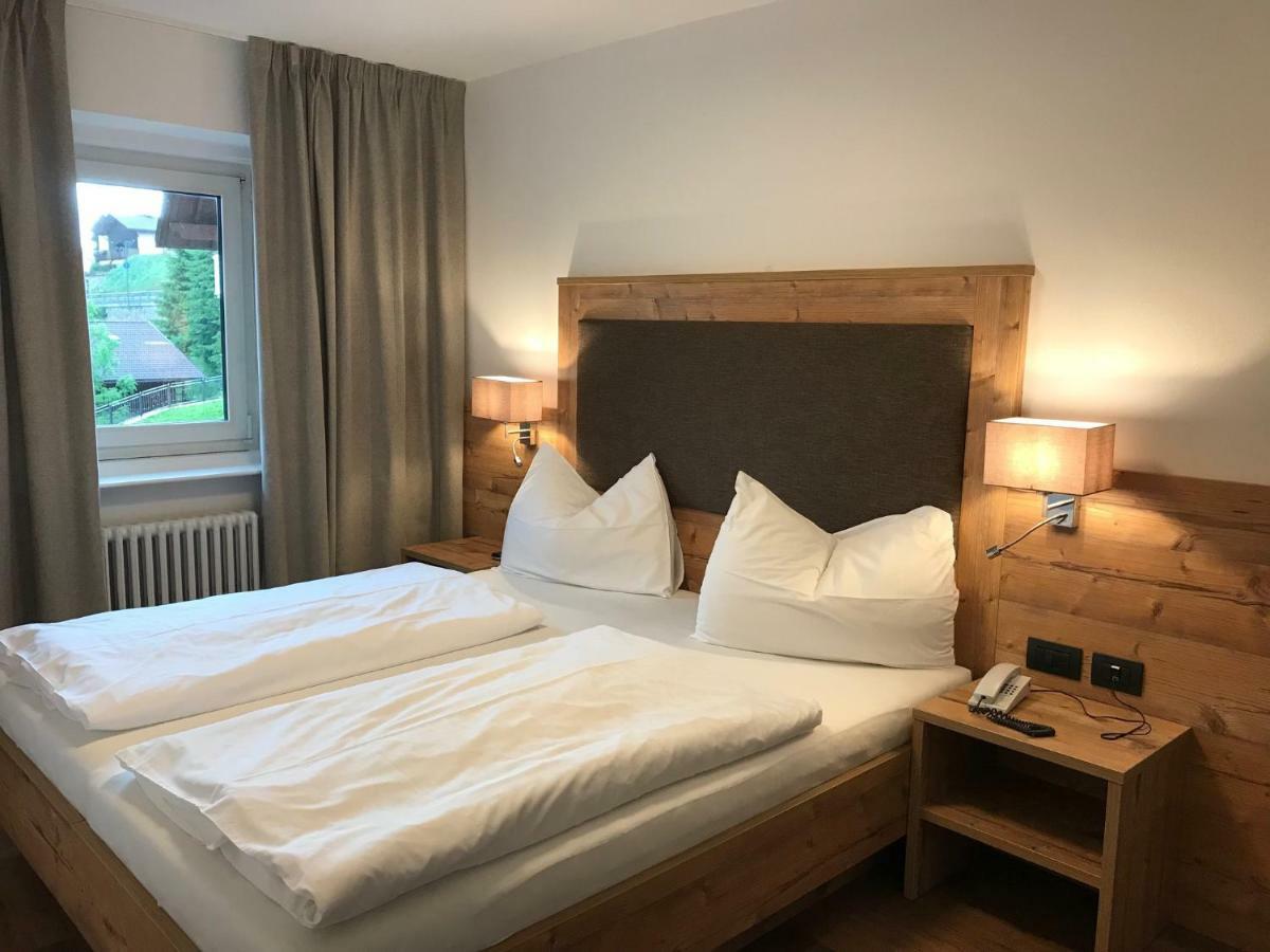 Charme Hotel Uridl Santa Cristina Val Gardena Ngoại thất bức ảnh