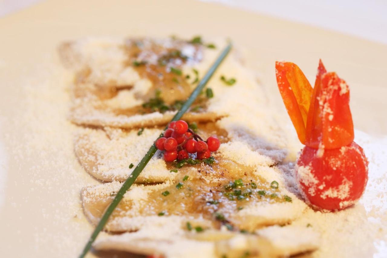 Charme Hotel Uridl Santa Cristina Val Gardena Ngoại thất bức ảnh