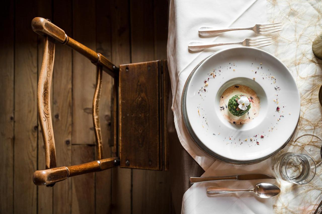 Charme Hotel Uridl Santa Cristina Val Gardena Ngoại thất bức ảnh